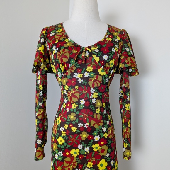 70's Floral Maxi Dress Cape Long Sleeve V-neck Fitted Flare - Picture 13 of 14